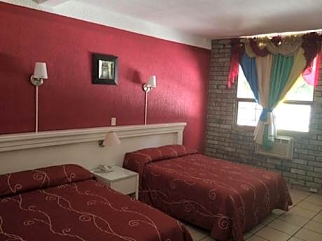 Hotel Raldos Inn