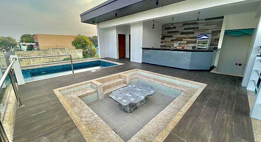 Lighthouse Point Hotel