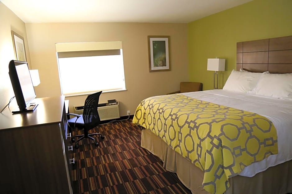 Baymont by Wyndham Plano