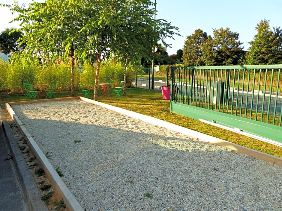 Campanile Roissy Le Mesnil Amelot