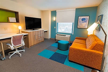 King Suite - Hearing Access/Non-Smoking