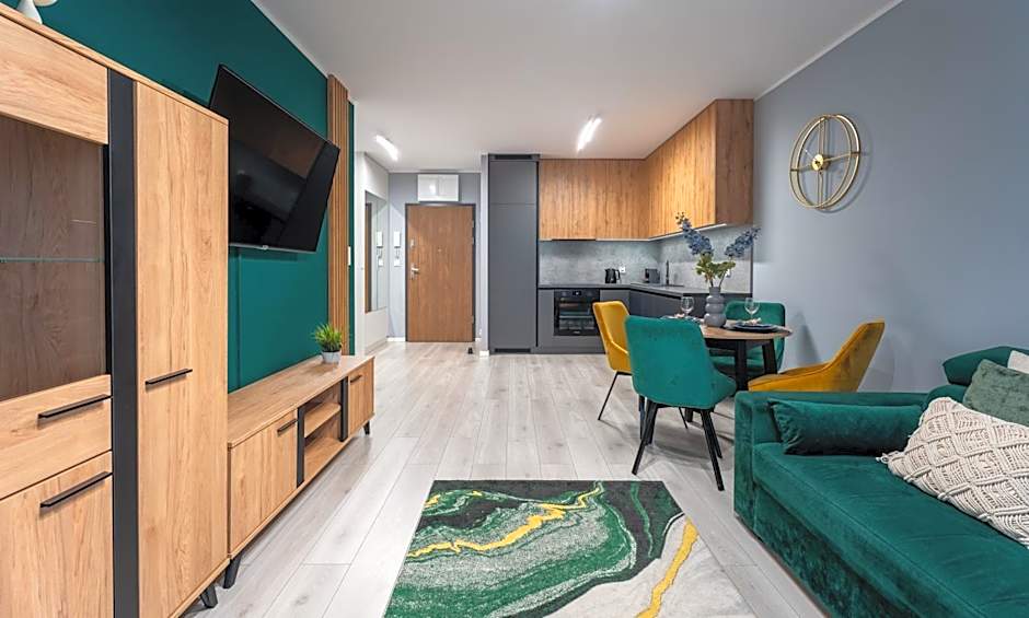 Pure Rental Premium Apartments - Free Parking & AC