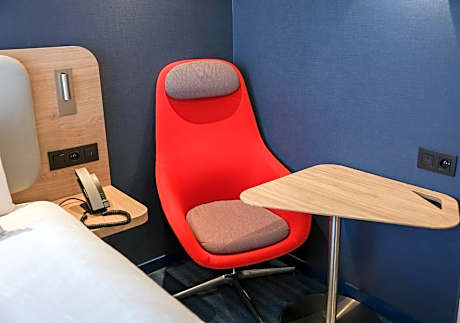 Standard Queen Room - Accessible