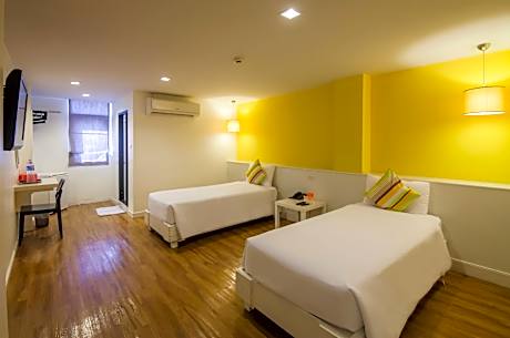 Superior Twin With Window