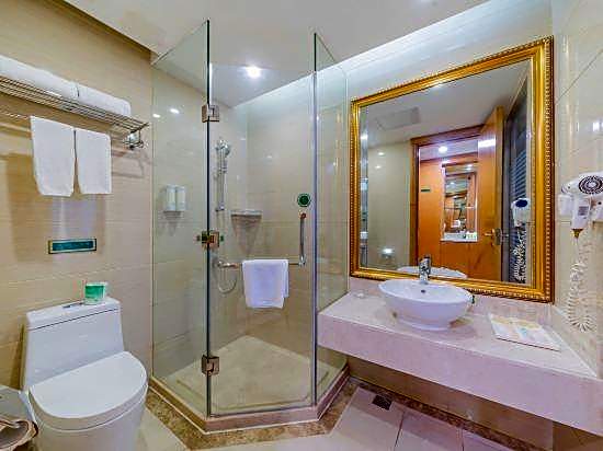 Vienna International Hotel Meizhou Spindle Bridge Branch