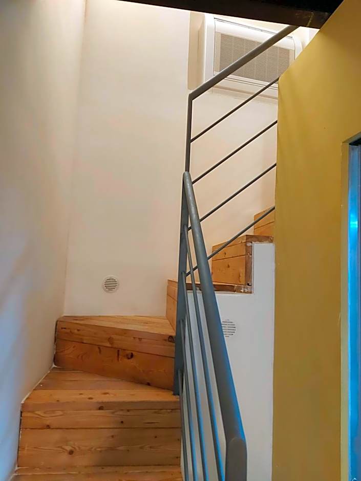 Small Double Room — 19 fotoğraftan 1. fotoğraf