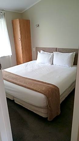 Studio with Sofa Bed