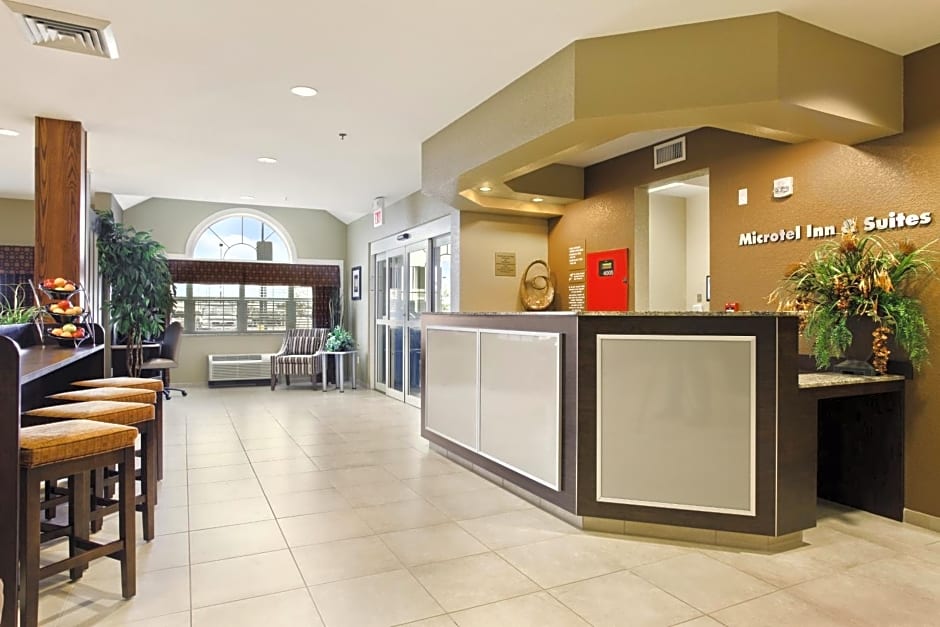 Microtel Inn & Suites By Wyndham Williston