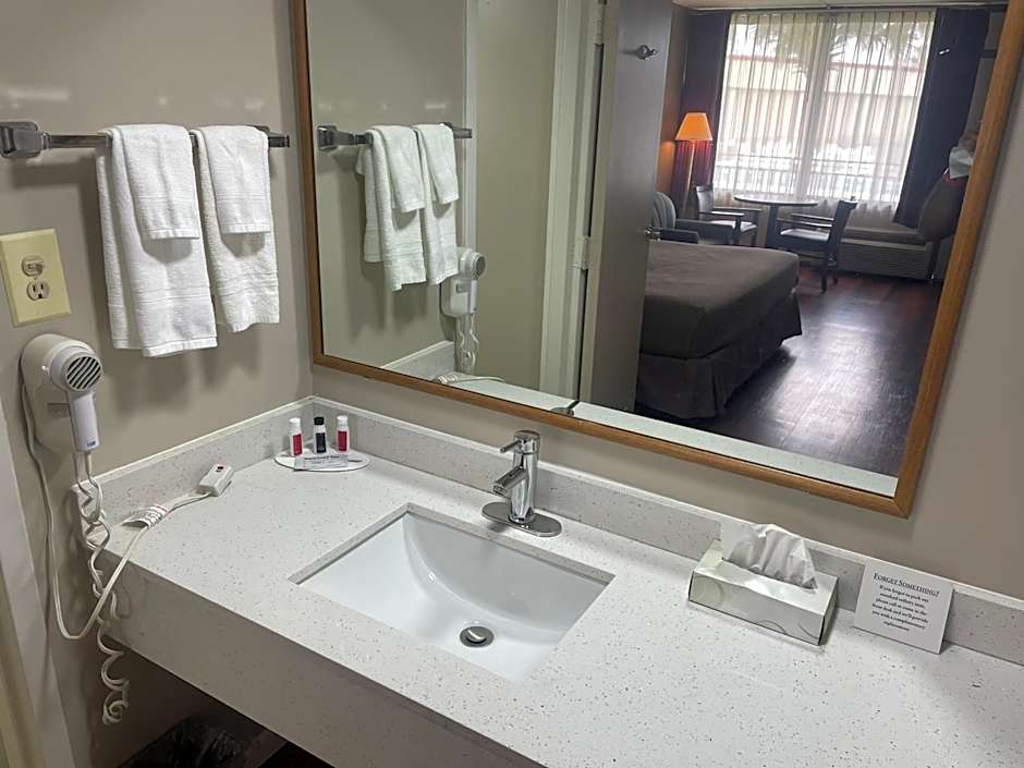 Super 8 by Wyndham Valdosta Mall