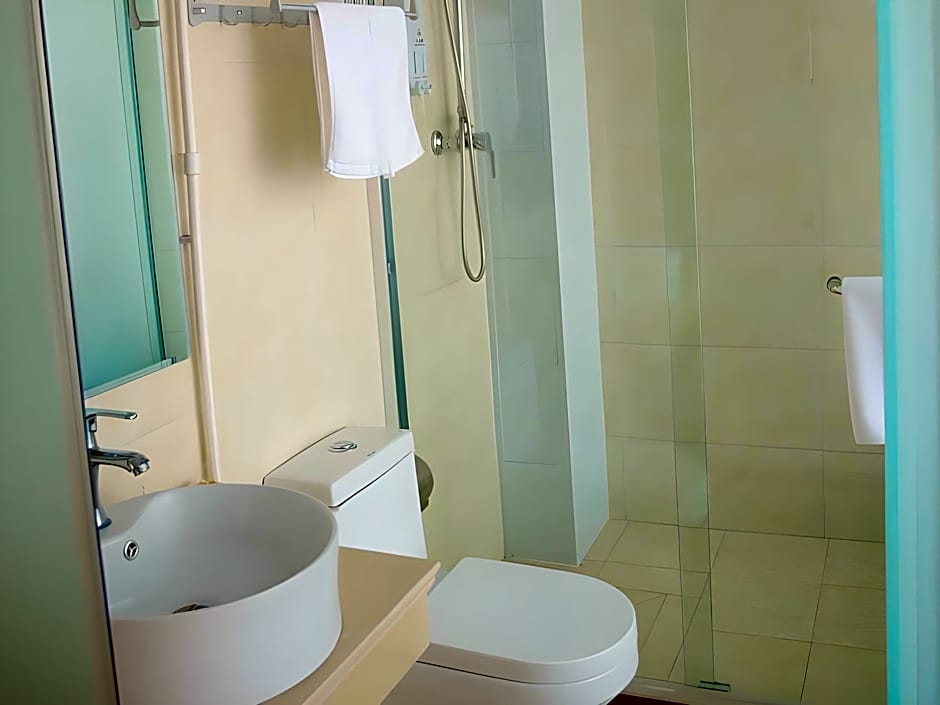 GreenTree Inn Shandong Dezhou Qihe County Party Committee Qilu Street Express Hotel