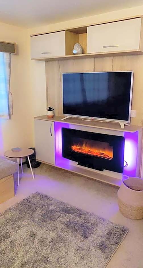 Lakeside East 16 - Haggerston Castle