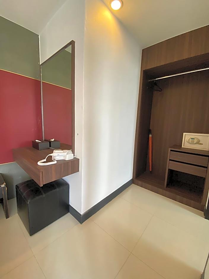 Le Vernissage Hotel – Pattaya, DC