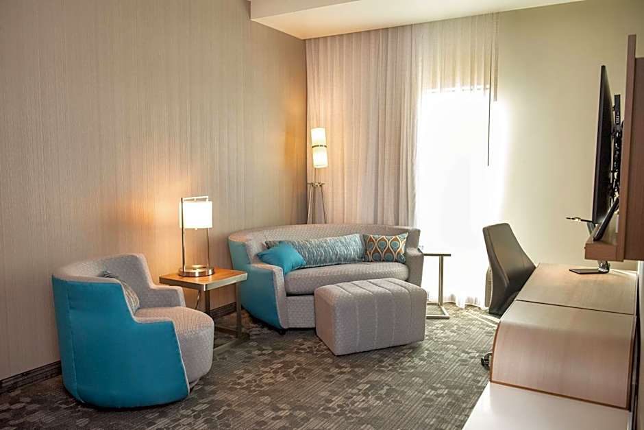 Courtyard by Marriott Mesa at Wrigleyville West