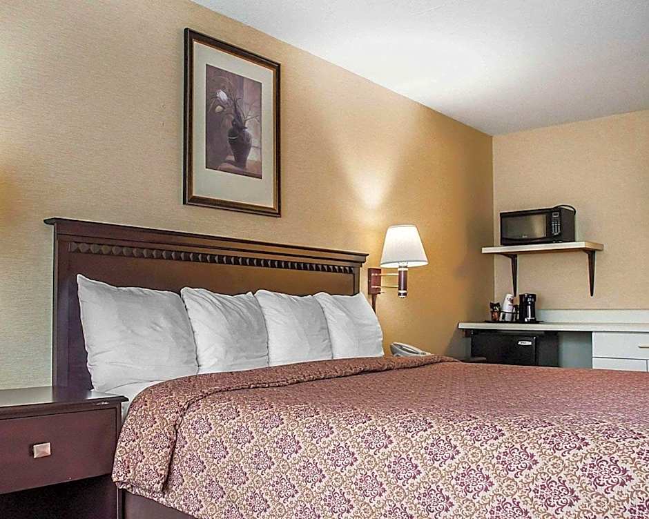 Econo Lodge Elmira