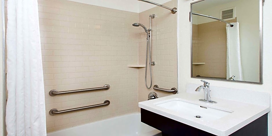 Sonesta Simply Suites Oklahoma City Airport