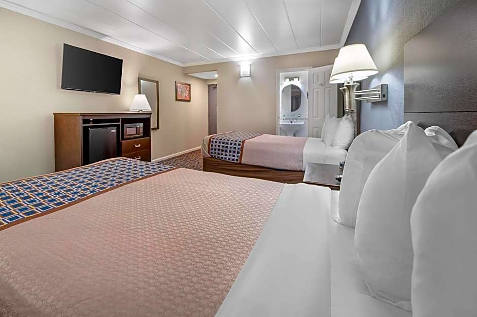 Econo Lodge Hicksville - Long Island