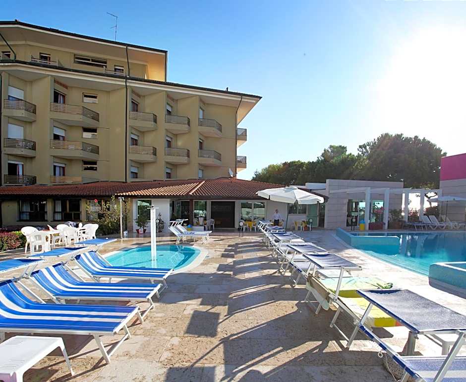 Hotel Bristol