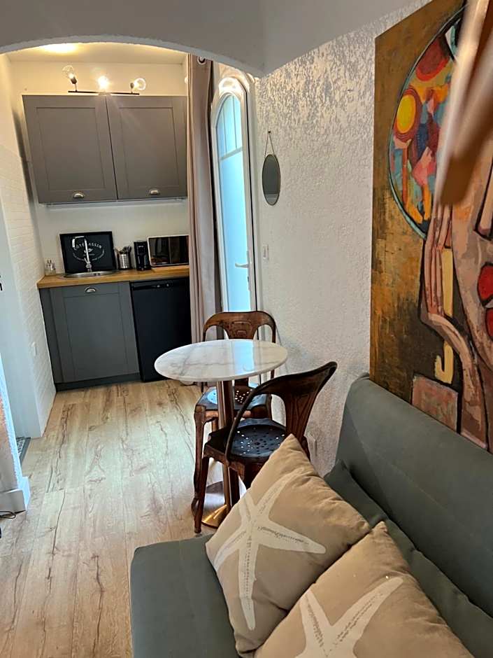 Les Chambres de L'ARESTEL