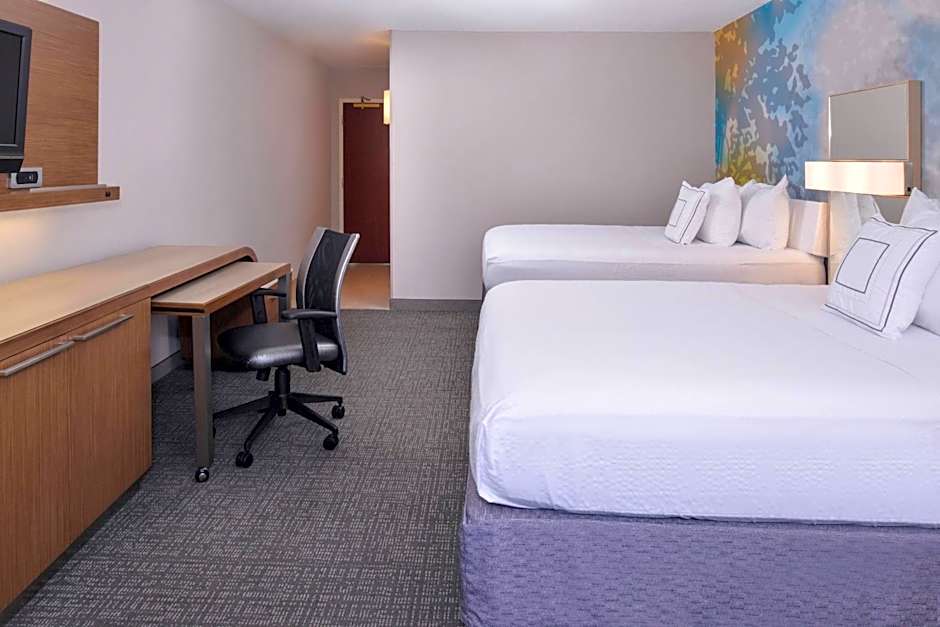 Courtyard by Marriott Milwaukee North/Brown Deer