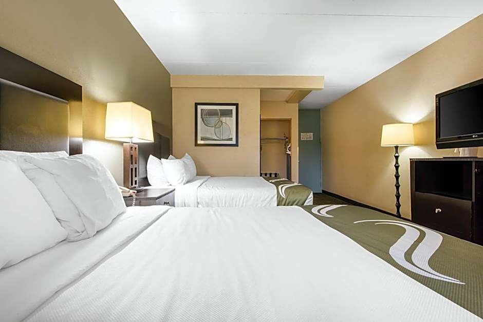 Quality Inn & Suites Charleston - Civic Center