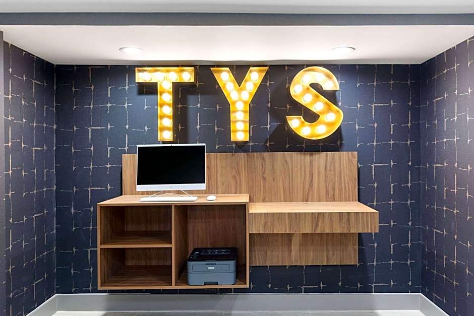 Hawthorn Extended Stay by Wyndham Knoxville