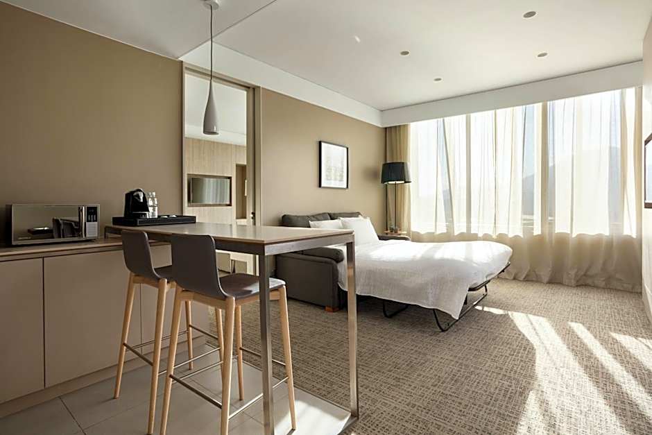 Courtyard by Marriott Santiago Las Condes