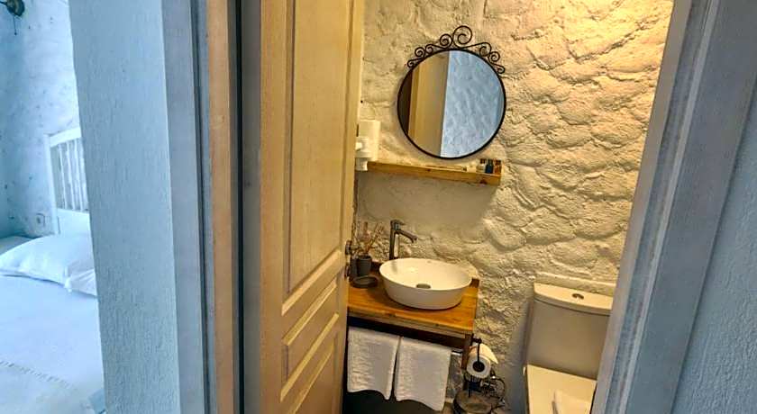 Tarcin Alacati Otel