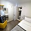 Piano Hotel