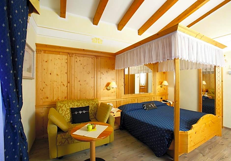 Alexander Hotel Alpine Wellness Dolomites