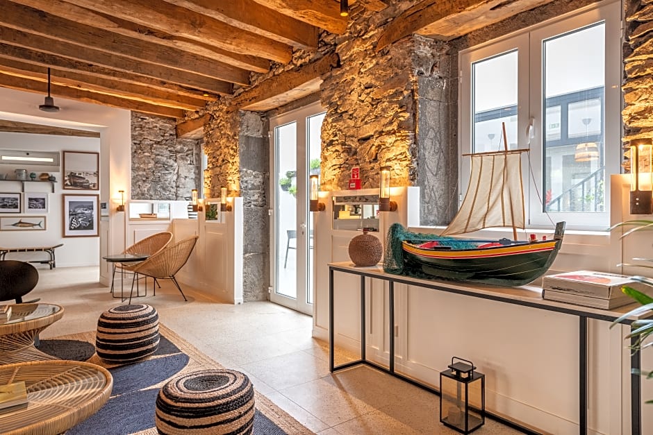 Pestana Fisherman Village