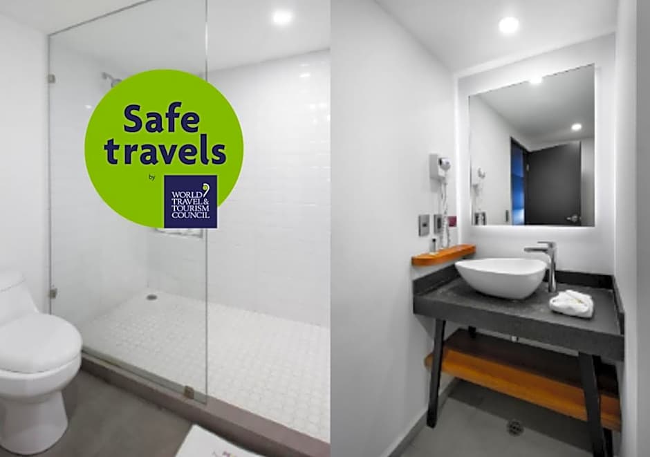 Hotel MX aeropuerto CDMX Trademark Collection by Wyndham