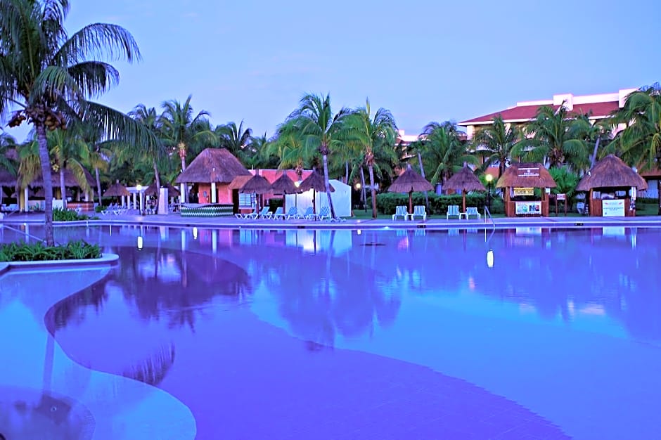 Grand Bahia Principe Coba All Inclusive