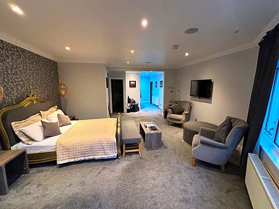 The Popinjay Hotel