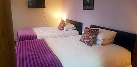 Double or Twin Room with Bathroom