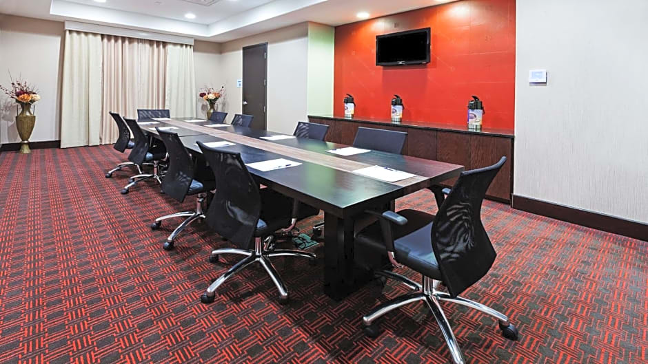 Holiday Inn Express Hotel and Suites Duncan, an IHG Hotel