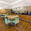 La Quinta Inn & Suites by Wyndham West Palm Beach Airport