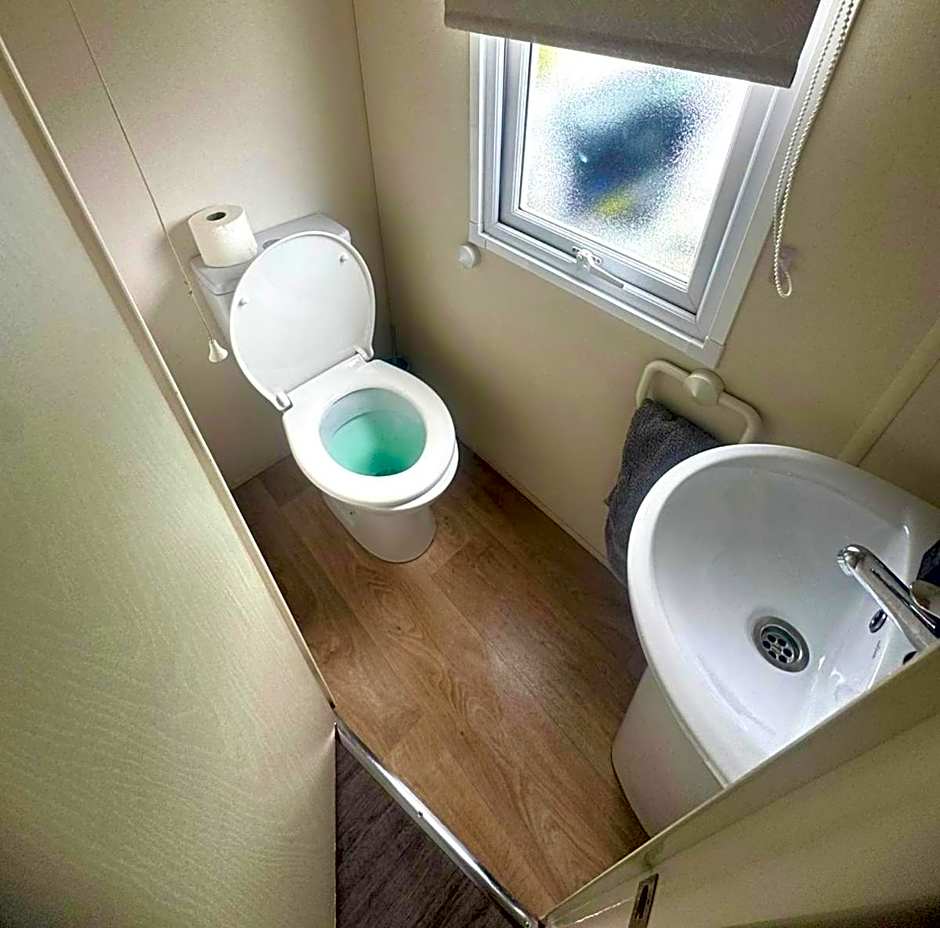 Lyons Robin Hood , Rhyl