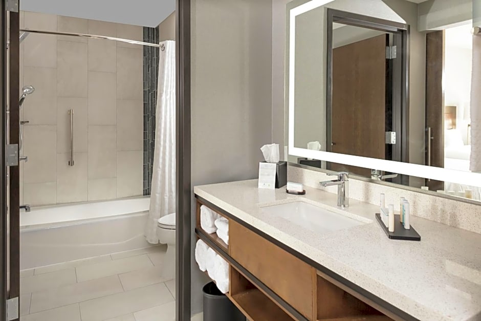 Embassy Suites By Hilton Grand Rapids Downtown
