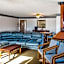 Econo Lodge Eagle Nest