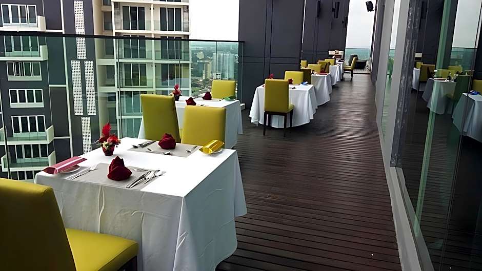 The Shore Hotel & Residences