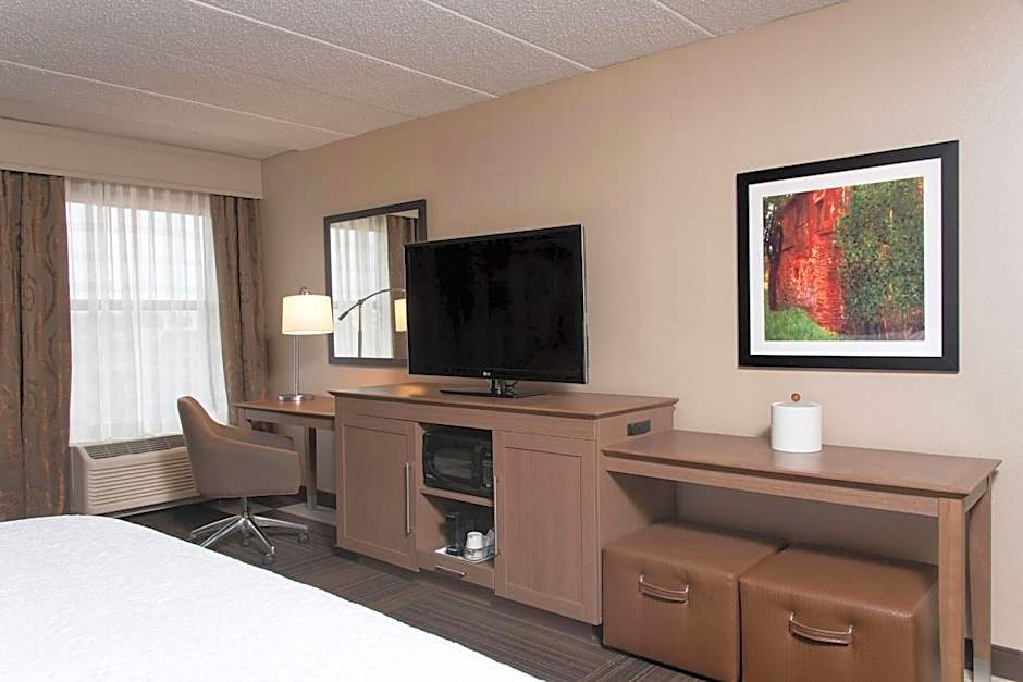Hampton Inn By Hilton Columbus/Taylorsville/Edinburgh