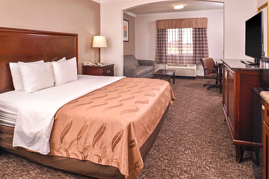 Quality Inn & Suites Beaumont