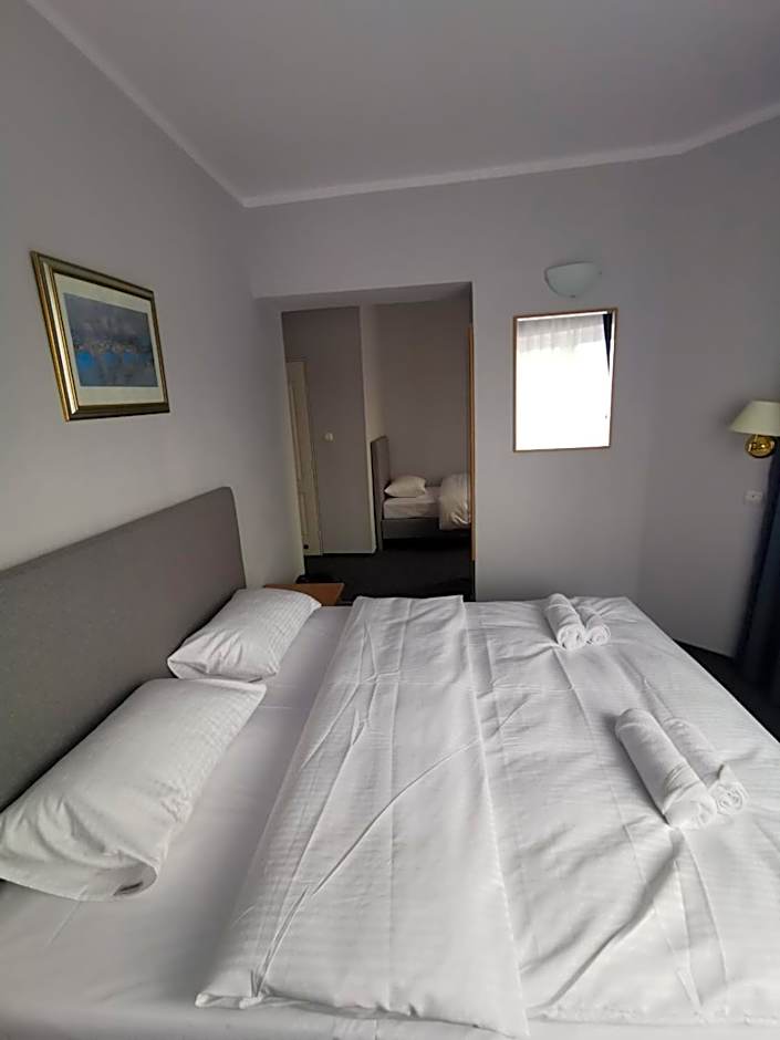 Lezzet PG B&B &TurkishRestaurant