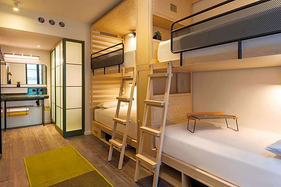 Moxy by Marriott NYC Chelsea