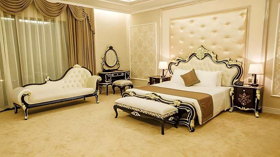 Muong Thanh Luxury Phu Tho Hotel.