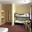 Riviera Hotel