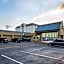 Clarion Inn & Suites Near Downtown