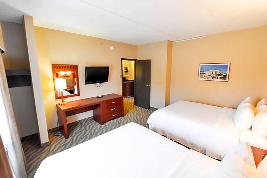 CANAD INNS DESTINATION CENTRE GARDEN CITY