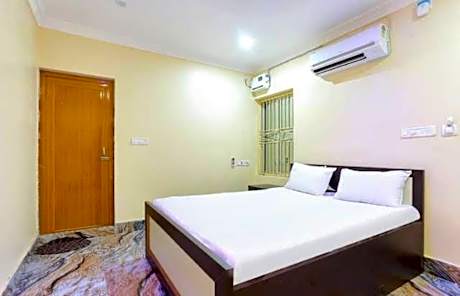 Goroomgo Moonlight Bhadrak