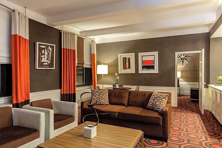 Empire Hotel